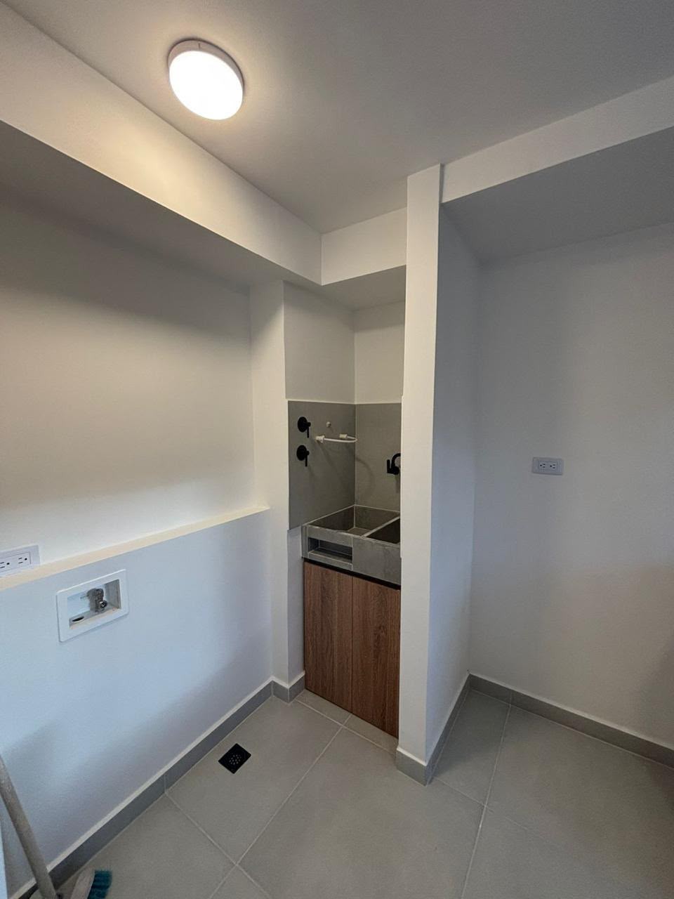Apartamento en venta en Santa Maria No. 1, Itagüí · foto 5 de 24
