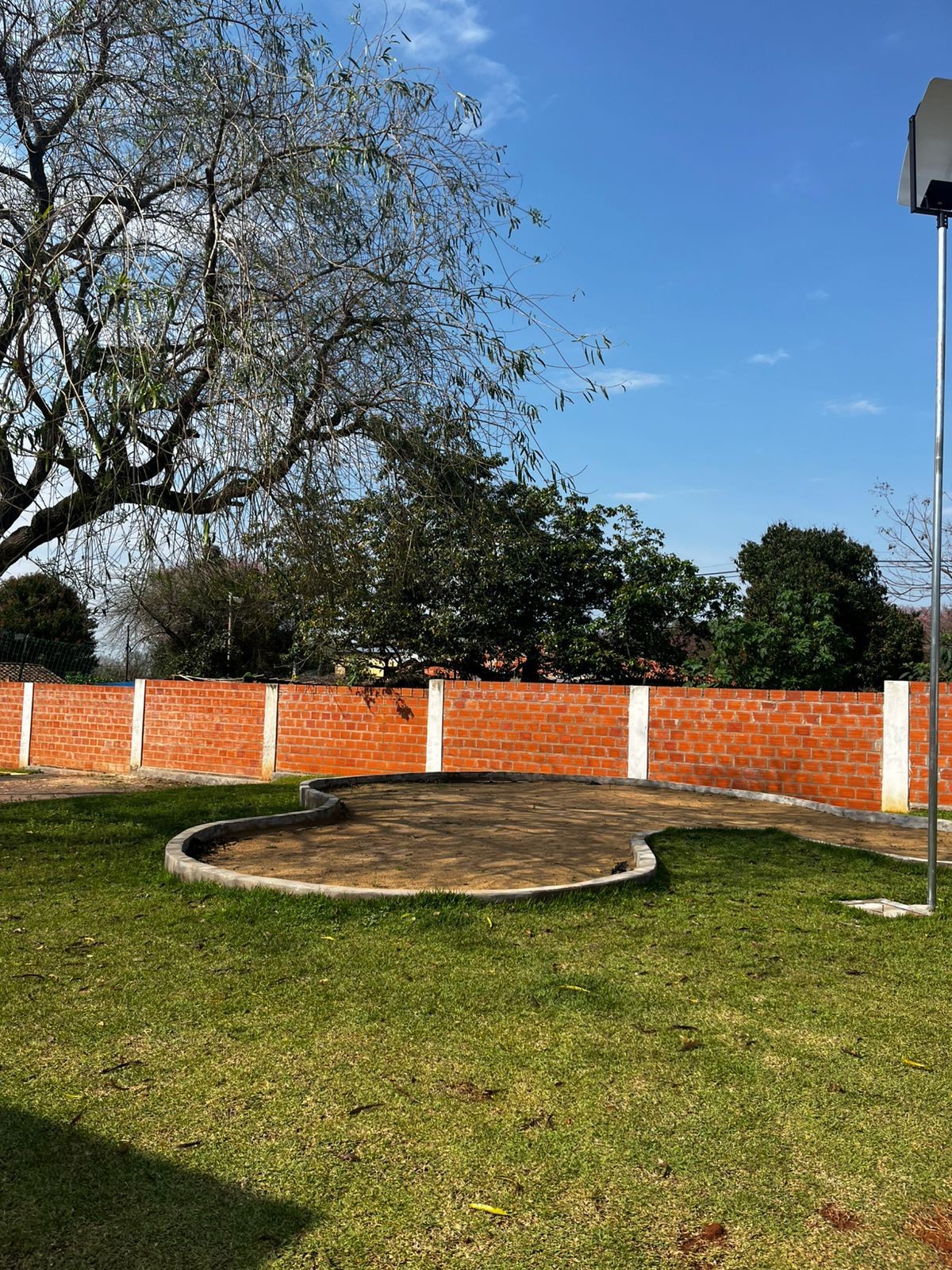 VENDO HERMOSA CASA  BARRIO CERRADO - ZONA LUQUE — foto 2
