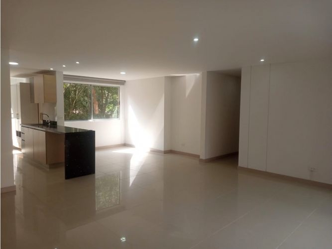 Apartamento de 3 alcobas en venta en San Jose, Sabaneta, 120 m² · foto 4 de 20