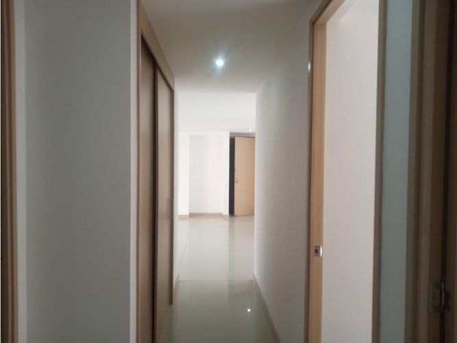 Apartamento de 3 alcobas en venta en San Jose, Sabaneta, 120 m² · foto 9 de 20