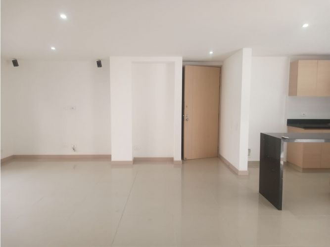 Apartamento de 3 alcobas en venta en San Jose, Sabaneta, 120 m² · foto 14 de 20