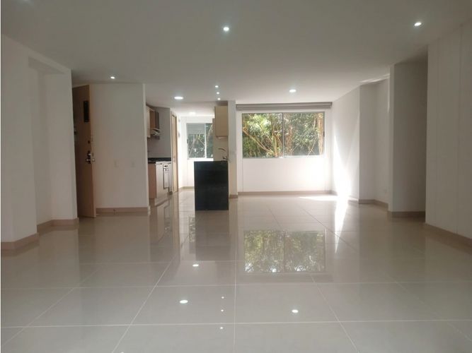 Apartamento de 3 alcobas en venta en San Jose, Sabaneta, 120 m² · foto 15 de 20
