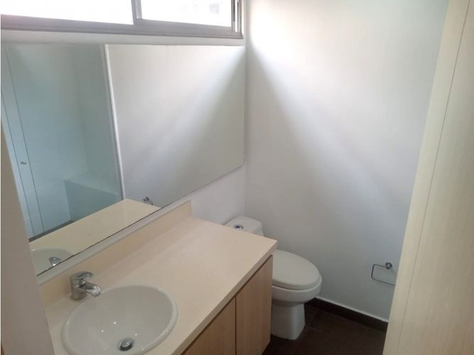 Apartamento de 3 alcobas en venta en San Jose, Sabaneta, 120 m² · foto 16 de 20