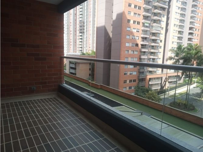 Apartamento de 3 alcobas en venta en San Jose, Sabaneta, 120 m² · foto 18 de 20