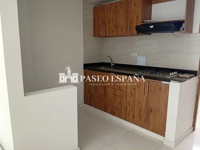 Apartamento de 2 alcobas en venta en Hacienda La Meseta, Girón, 55 m² · foto 2 de 8