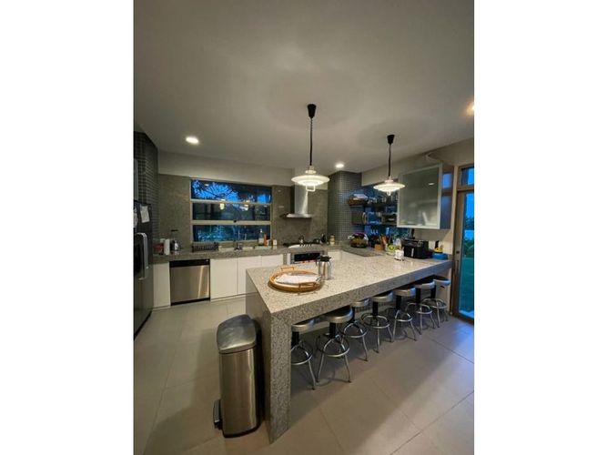 Casa de 4 alcobas en venta en Lagos Del Caujaral, Puerto Colombia, 579 m² · foto 10 de 21