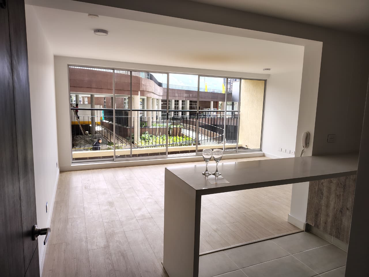 Apartamento en venta en Américas Central, Bogotá · foto 2 de 24