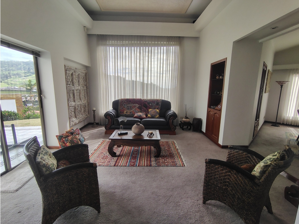 Casa en venta en El Trebol, Manizales · foto 2 de 24