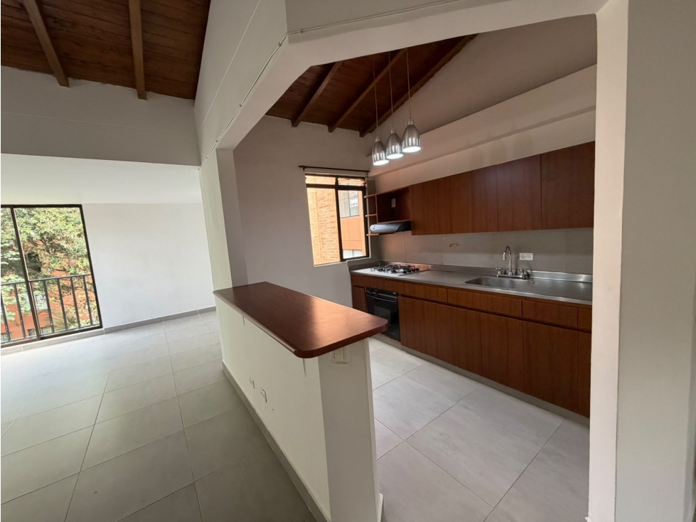 Apartamento en venta en Loma de las brujas, Envigado 2