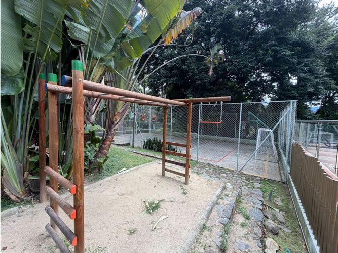 Apartamento de 3 alcobas en venta en Loma De Las Brujas, Envigado, 92 m² · foto 10 de 15