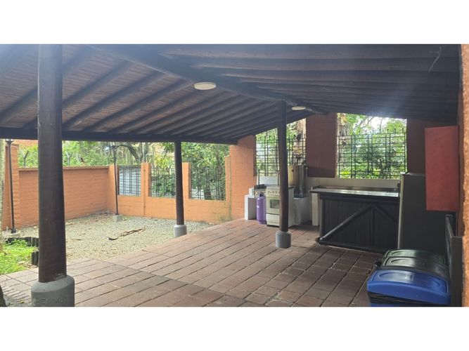 Apartamento de 3 alcobas en venta en Loma De Las Brujas, Envigado, 92 m² · foto 13 de 15