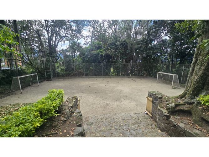 Apartamento de 3 alcobas en venta en Loma De Las Brujas, Envigado, 92 m² · foto 14 de 15