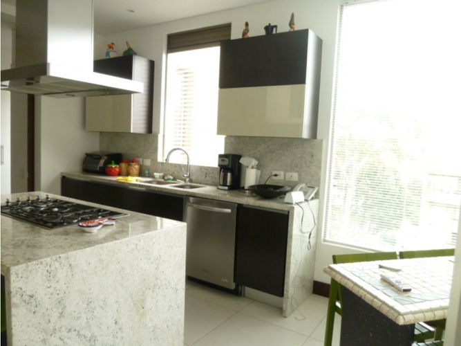 Apartamento de 3 alcobas en venta en Ciudad Jardin Norte, Bogotá, 304 m² · foto 14 de 20