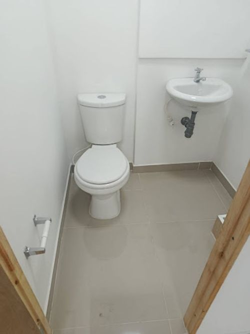 Local en arriendo en Centro, La Estrella, 65 m² · foto 7 de 13