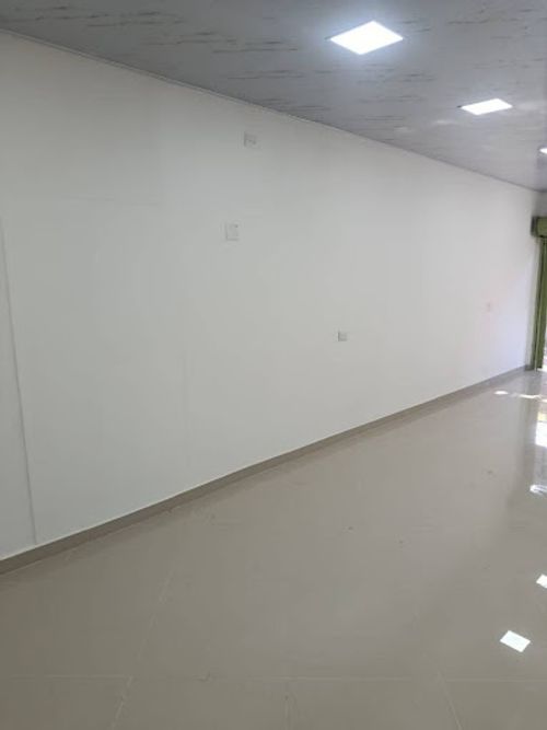 Local en arriendo en Centro, La Estrella, 65 m² · foto 9 de 13
