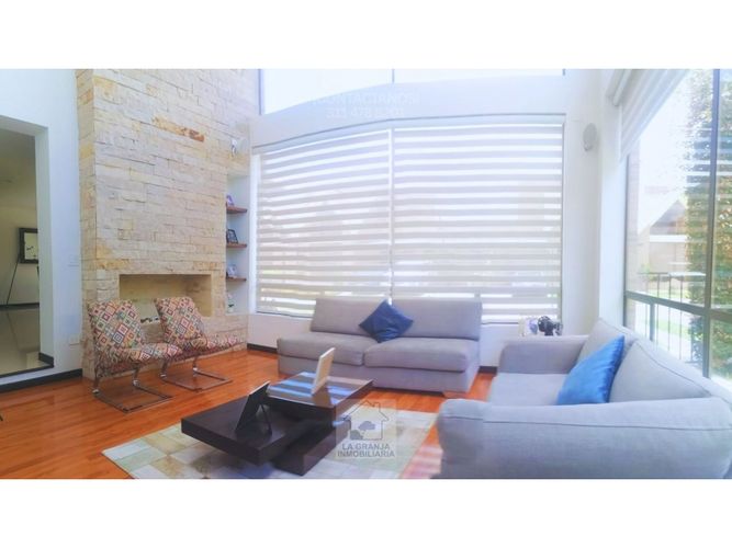 Casa de 5 alcobas en arriendo en La Estacion, Cajicá, 270 m² · foto 6 de 24