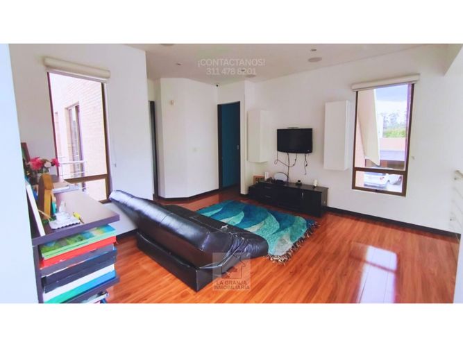 Casa de 5 alcobas en arriendo en La Estacion, Cajicá, 270 m² · foto 9 de 24