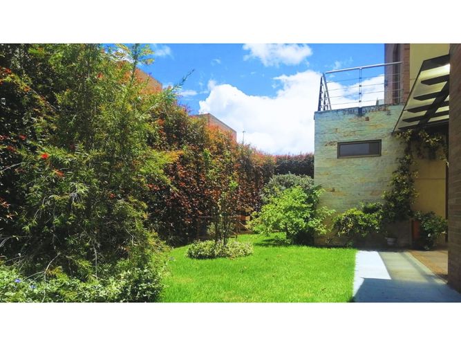 Casa de 5 alcobas en arriendo en La Estacion, Cajicá, 270 m² · foto 16 de 24