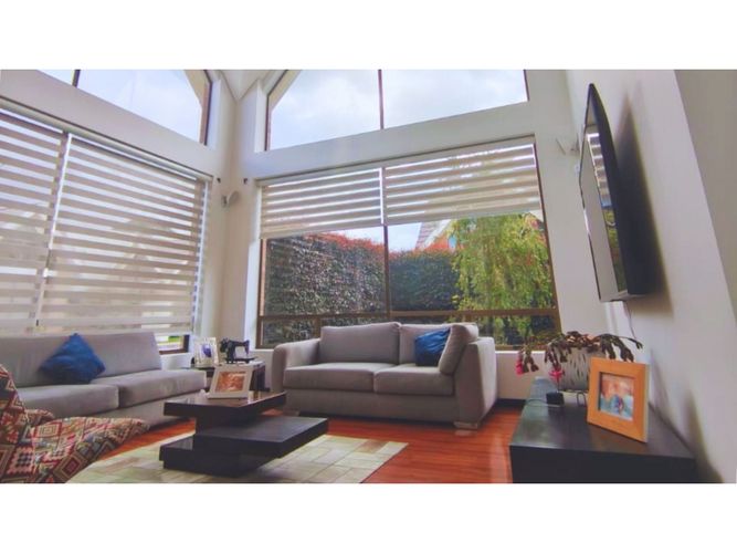 Casa de 5 alcobas en arriendo en La Estacion, Cajicá, 270 m² · foto 17 de 24