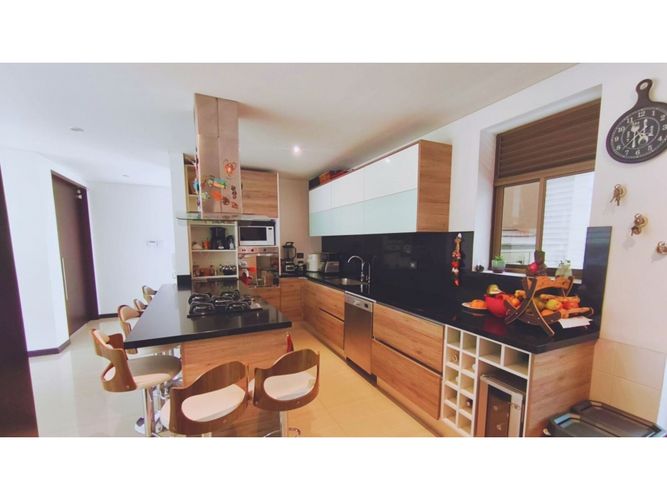 Casa de 5 alcobas en arriendo en La Estacion, Cajicá, 270 m² · foto 20 de 24