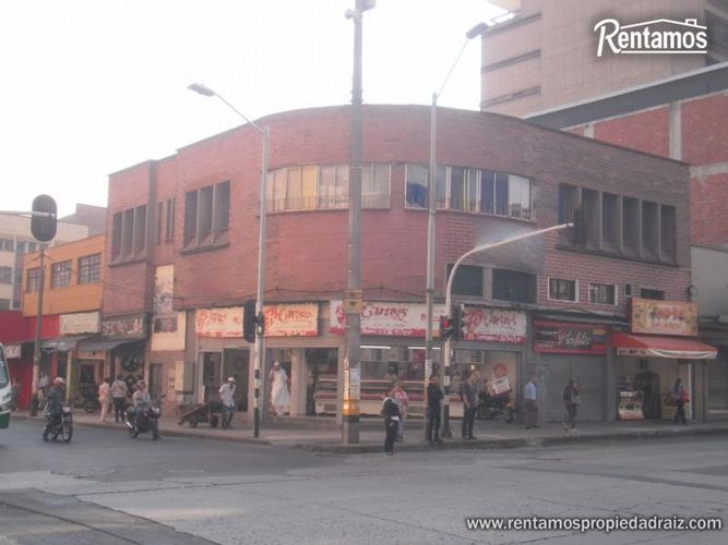 Edificio en venta en San Benito, Medellín, 817 m² · foto 4 de 4