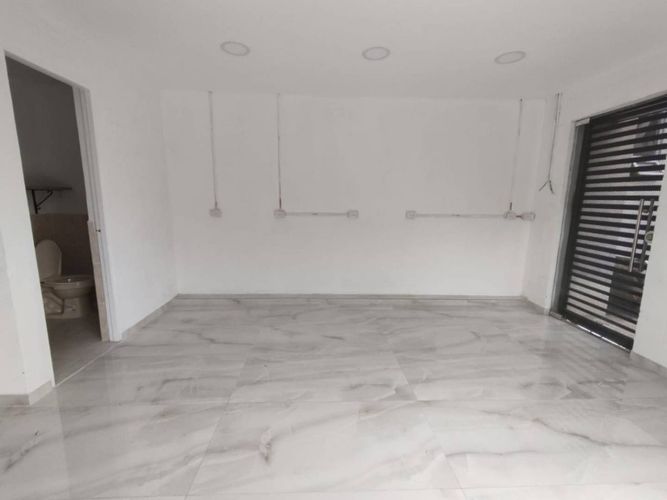 Local en arriendo en Machado, Copacabana, 17 m² · foto 2 de 13