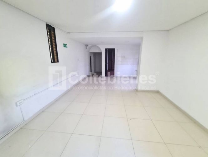 Casa de 20 alcobas en arriendo en Santa Maria De Los Angeles, Medellín, 680 m² · foto 4 de 17