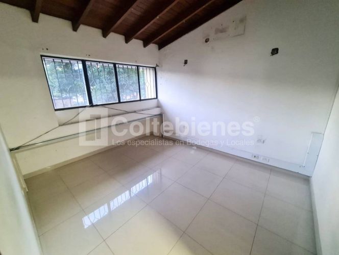 Casa de 20 alcobas en arriendo en Santa Maria De Los Angeles, Medellín, 680 m² · foto 7 de 17