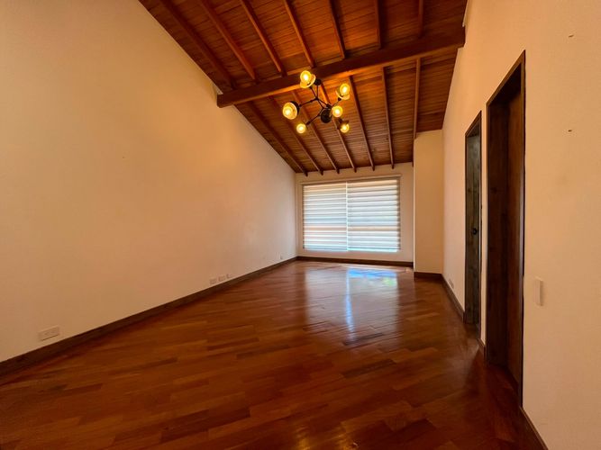 Casa de 4 alcobas en venta en El Poblado, Medellín, 300 m² · foto 12 de 20