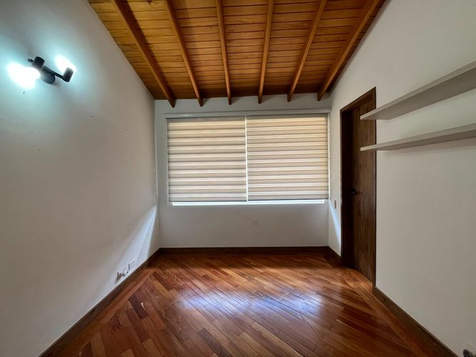 Casa de 4 alcobas en venta en El Poblado, Medellín, 300 m² · foto 7 de 20