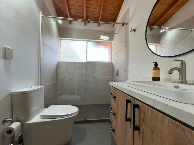 Casa de 4 alcobas en venta en El Poblado, Medellín, 300 m² · foto 9 de 20
