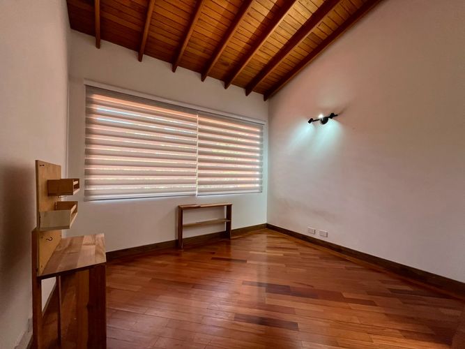Casa de 4 alcobas en venta en El Poblado, Medellín, 300 m² · foto 16 de 20