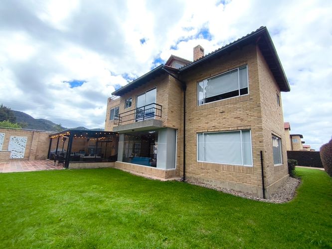 Casa de 4 alcobas en venta en Las Juntas, Chía, 381 m² · foto 20 de 22