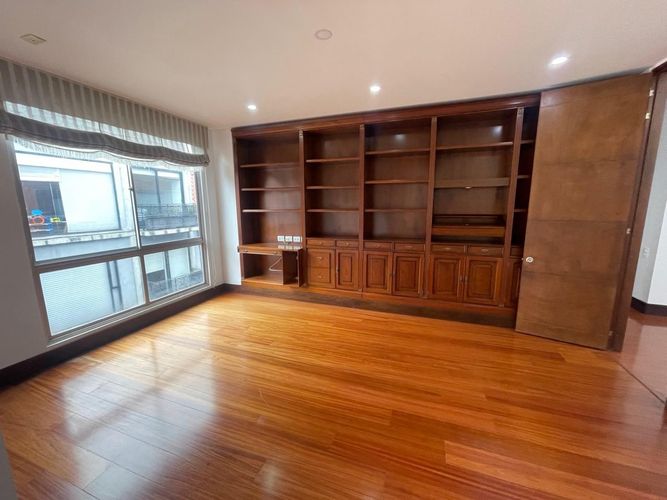 Apartamento de 3 alcobas en venta en Chicó Alto, Bogotá, 285 m² · foto 8 de 19
