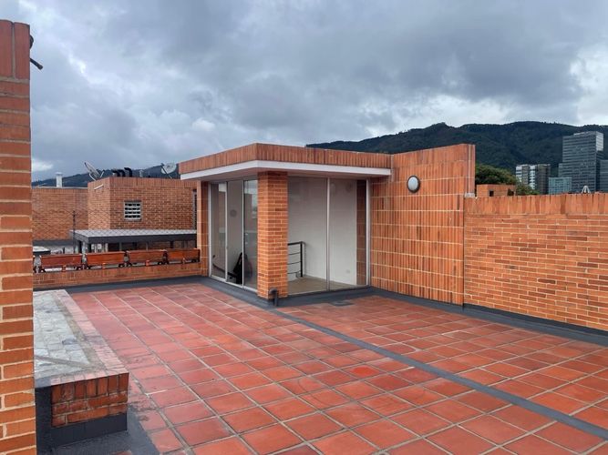 Apartamento de 3 alcobas en venta en Chicó Alto, Bogotá, 285 m² · foto 3 de 19