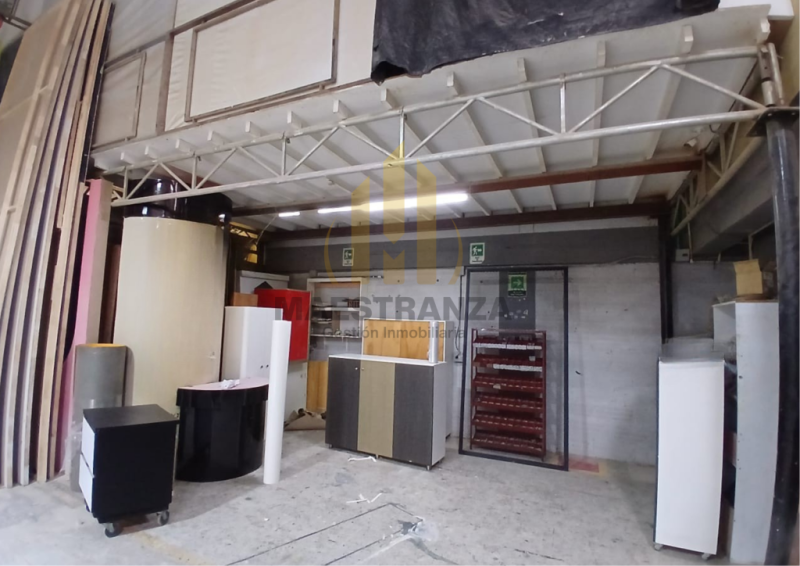 Bodega en venta en Laureles, Medellín 3
