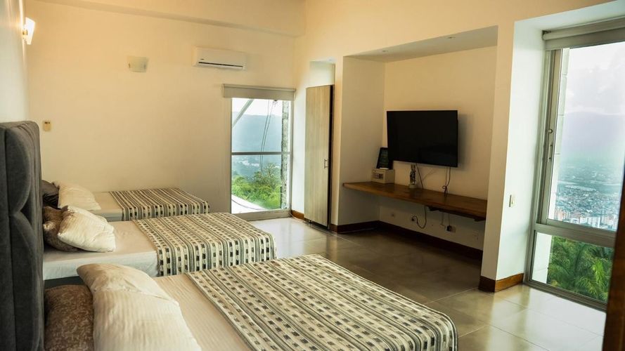 Casa de 10 alcobas en venta en Los Balsos, Medellín, 1000 m² · foto 14 de 20