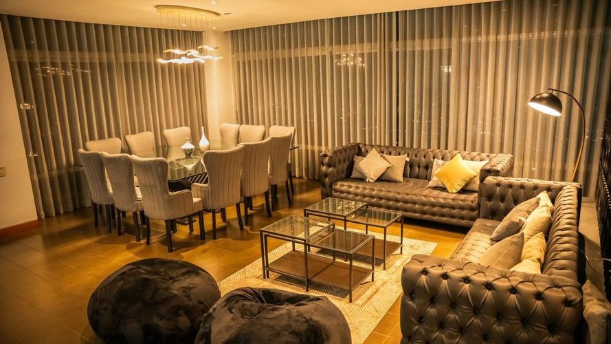 Casa de 10 alcobas en venta en Los Balsos, Medellín, 1000 m² · foto 8 de 20