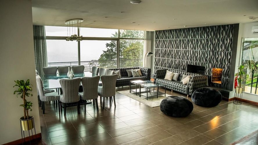 Casa de 10 alcobas en venta en Los Balsos, Medellín, 1000 m² · foto 6 de 20