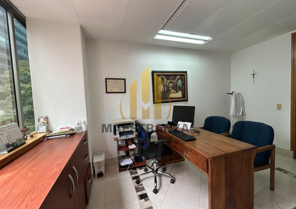 Consultorio en venta en El Poblado, Medellín 2