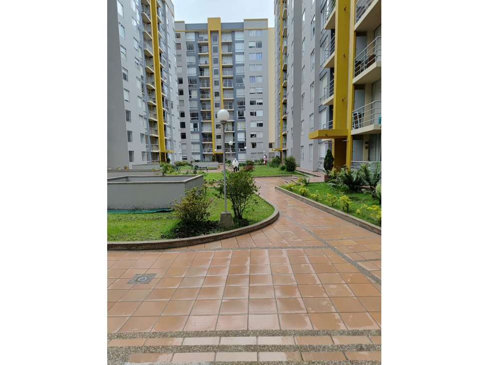 Apartamento en venta en Santa Teresa, Bogotá · foto 2 de 24