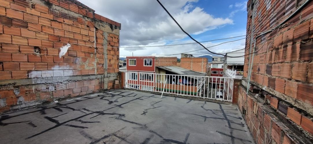 Casa de 9 alcobas en venta en Boita Et. I, Bogotá, 336 m² · foto 7 de 15