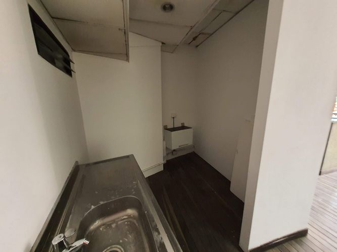 Bodega en arriendo en Perpetuo Socorro, Medellín, 190 m² · foto 4 de 12
