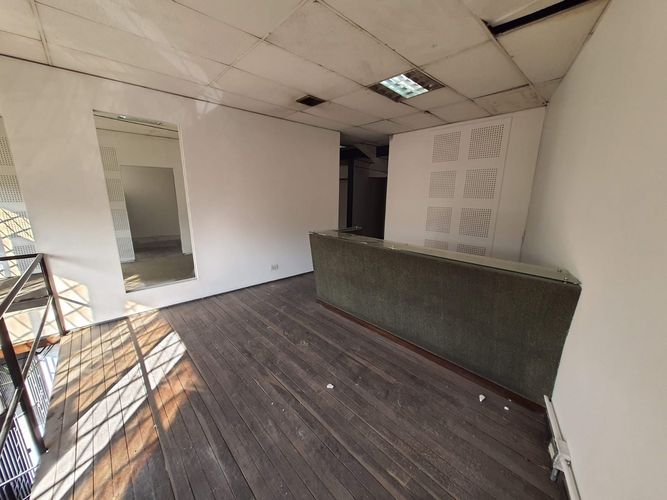 Bodega en arriendo en Perpetuo Socorro, Medellín, 190 m² · foto 11 de 12