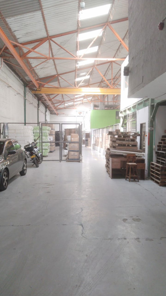Warehouse for sale in El Poblado, Medellín 3