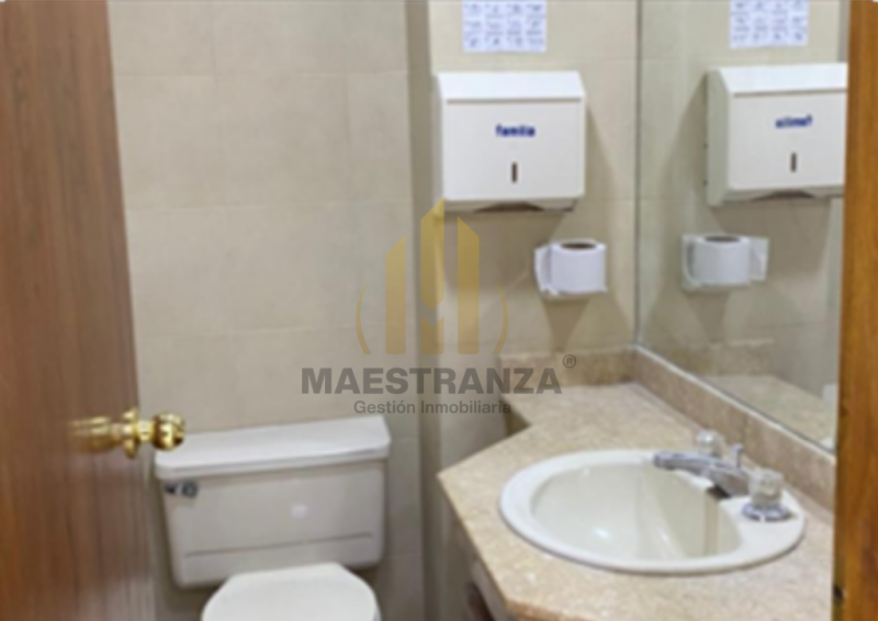 Oficina en venta en El Poblado, Medellín 5