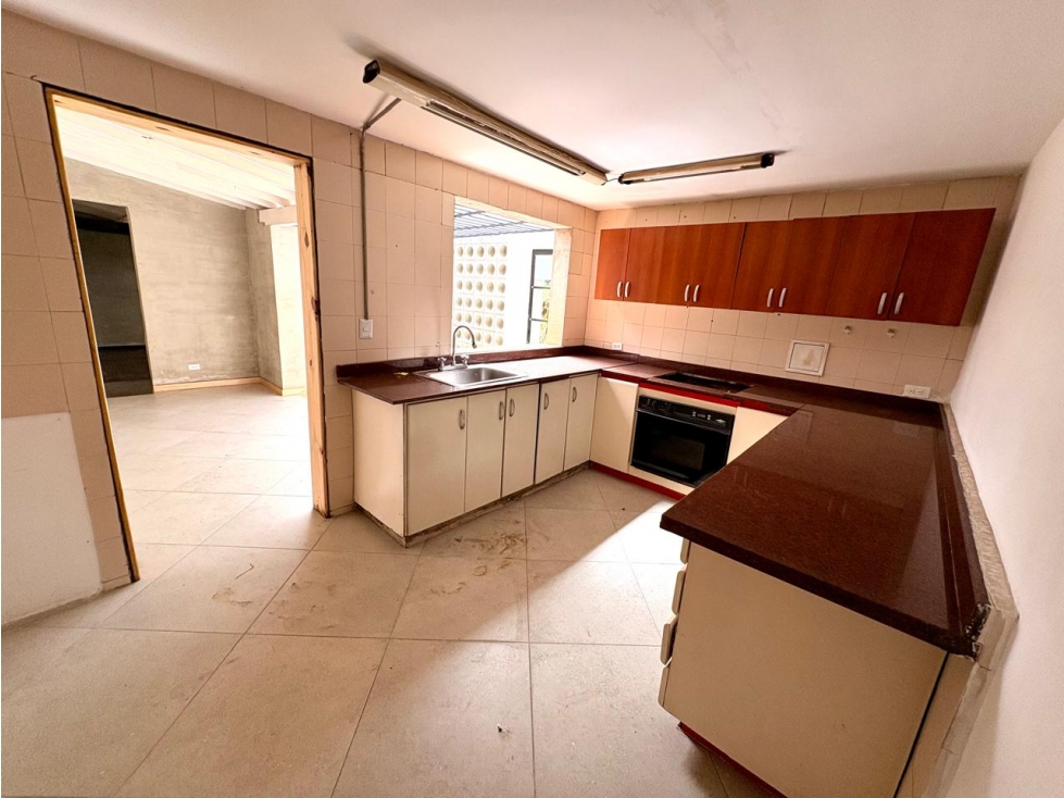 Casa en venta en Castropol, Medellín 4