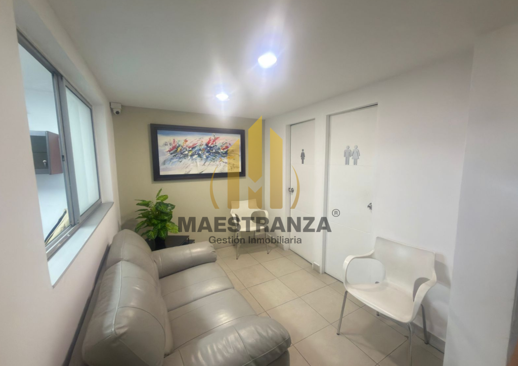Oficina en venta en Suramericana, Medellín 3