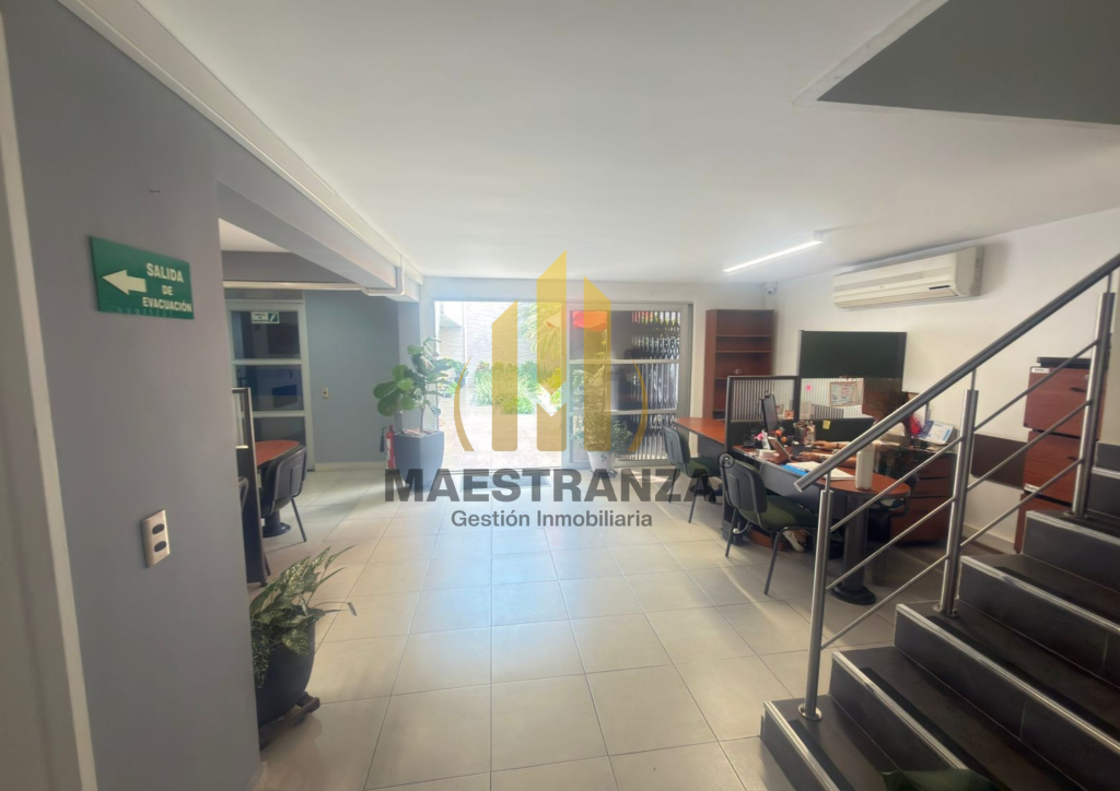 Oficina en venta en Suramericana, Medellín 4