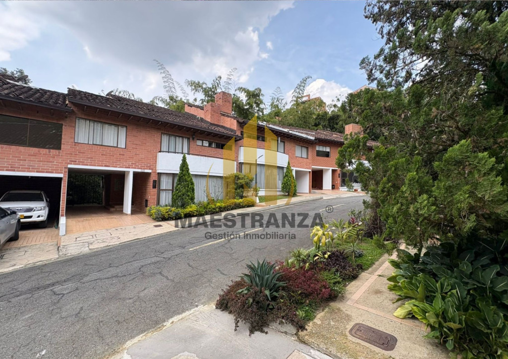 Casa for sale in El Poblado, Envigado 5